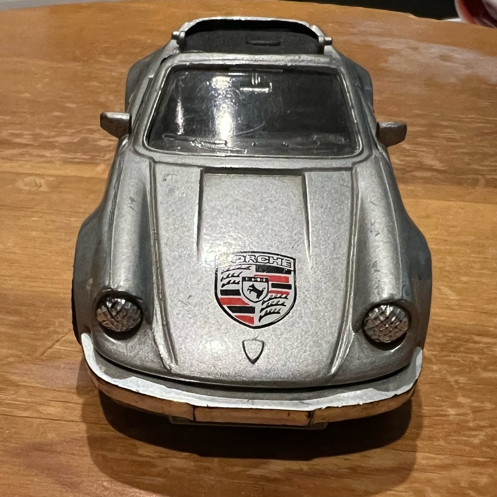 Porche 1/35 Model Scale Car